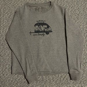 Women’s small Patagonia sweater.